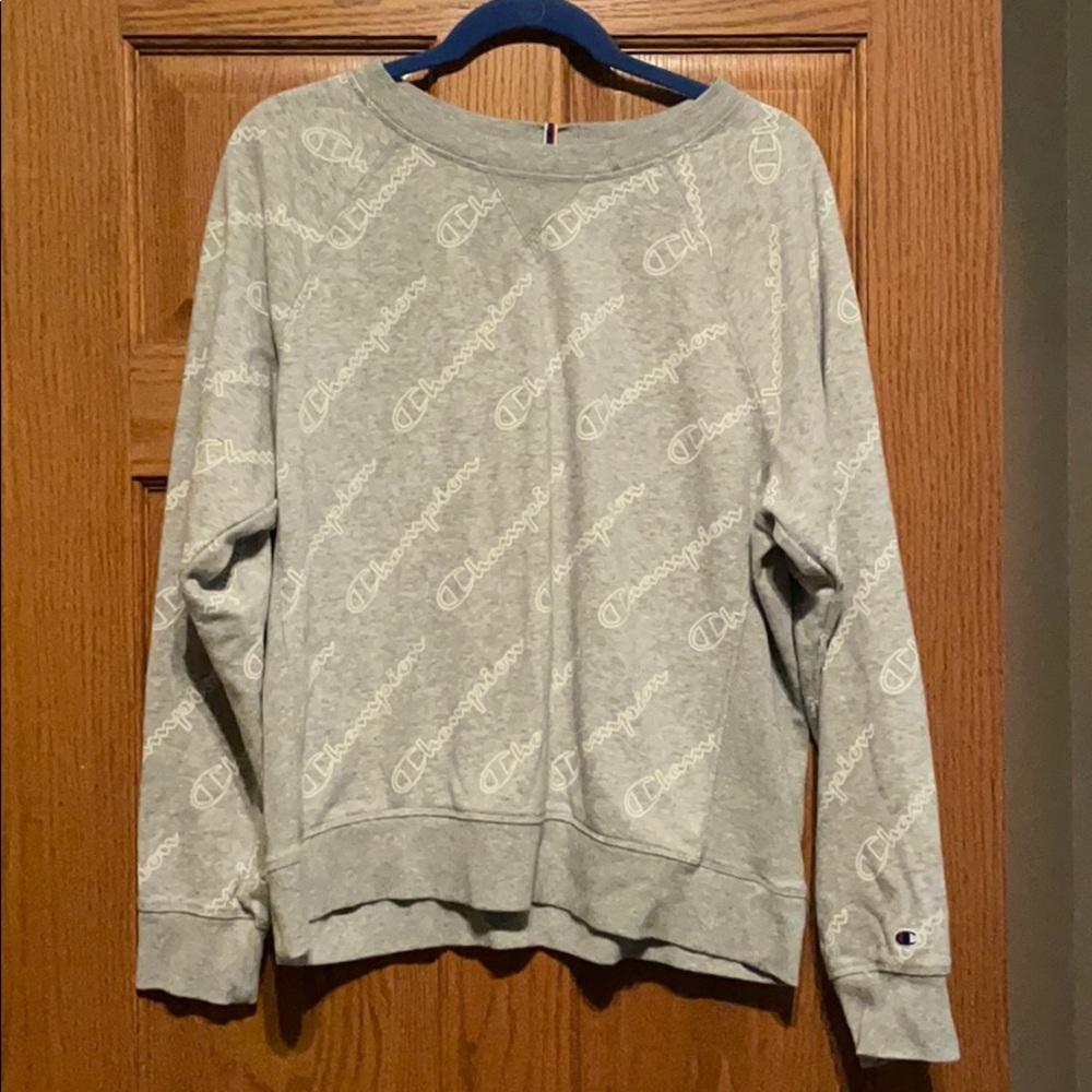 Champion size large crewneck